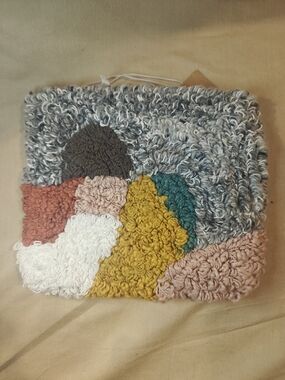 Handhooked Multi-Color Pouch - Abstract Colorblock